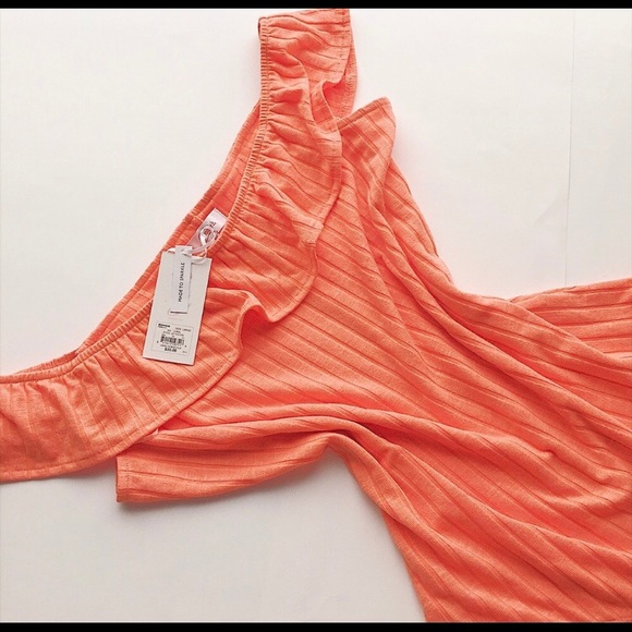 Candie’s medium off shoulder bodysuit - Picture 7 of 8